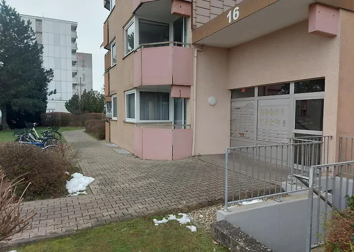 Steinhuebel Uni-Naehe